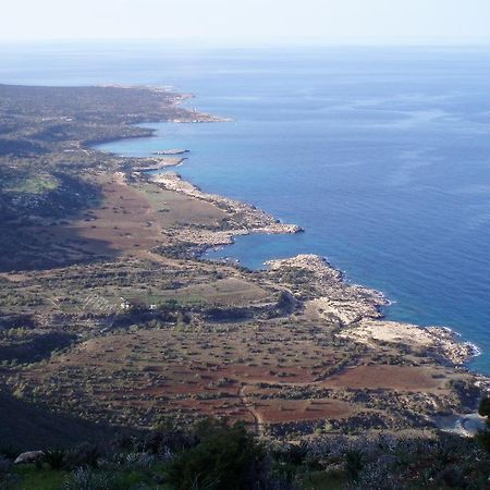 Kipseli Cottage Polis Bagian luar foto