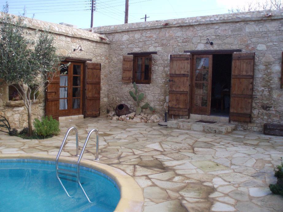Kipseli Cottage Polis Bagian luar foto